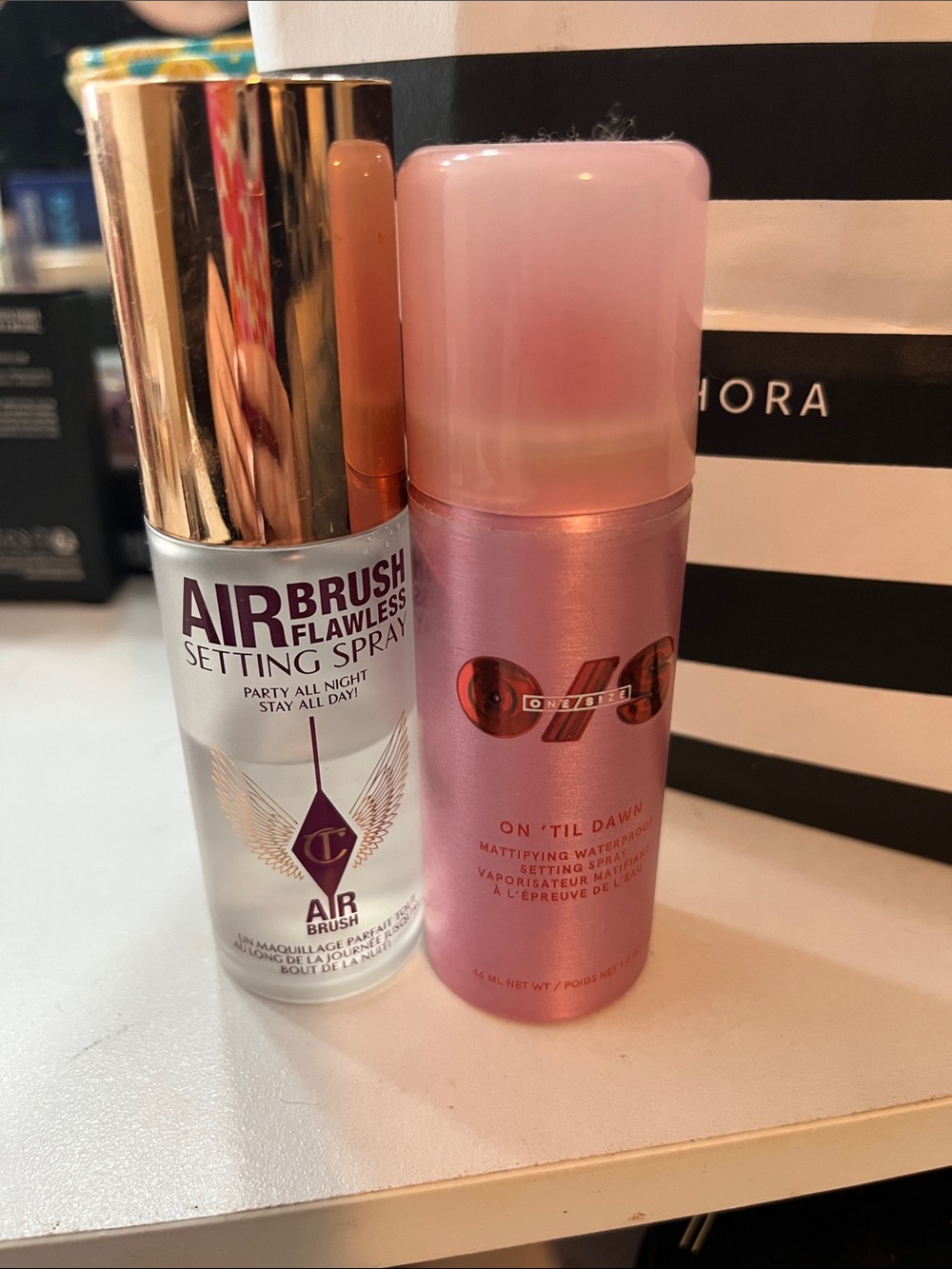 Charlotte Tilbury  Setting Spray - and ONE size  setting spray